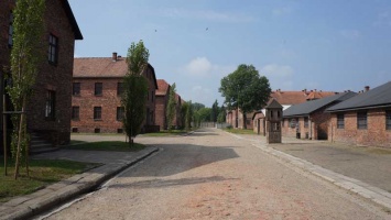 Auschwitz-Birkenau-3