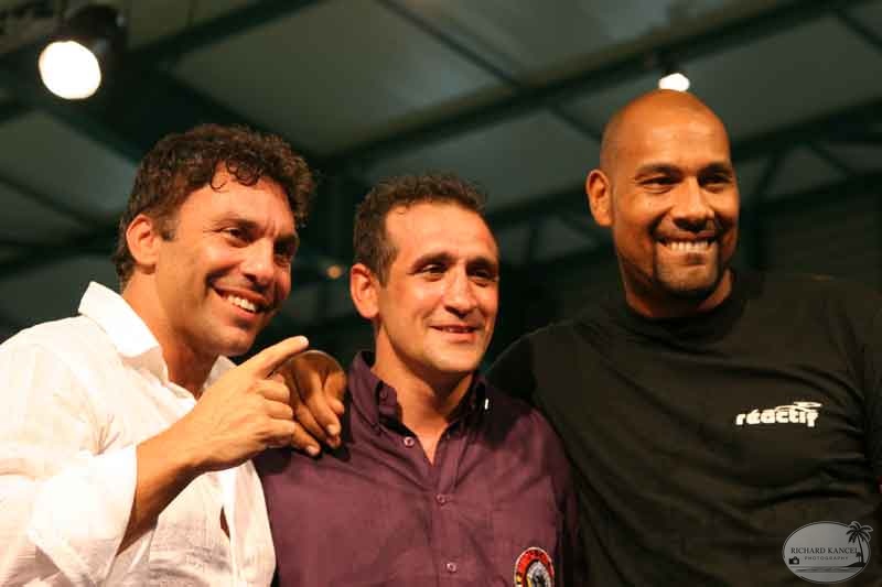 autour-kick13.jpg
