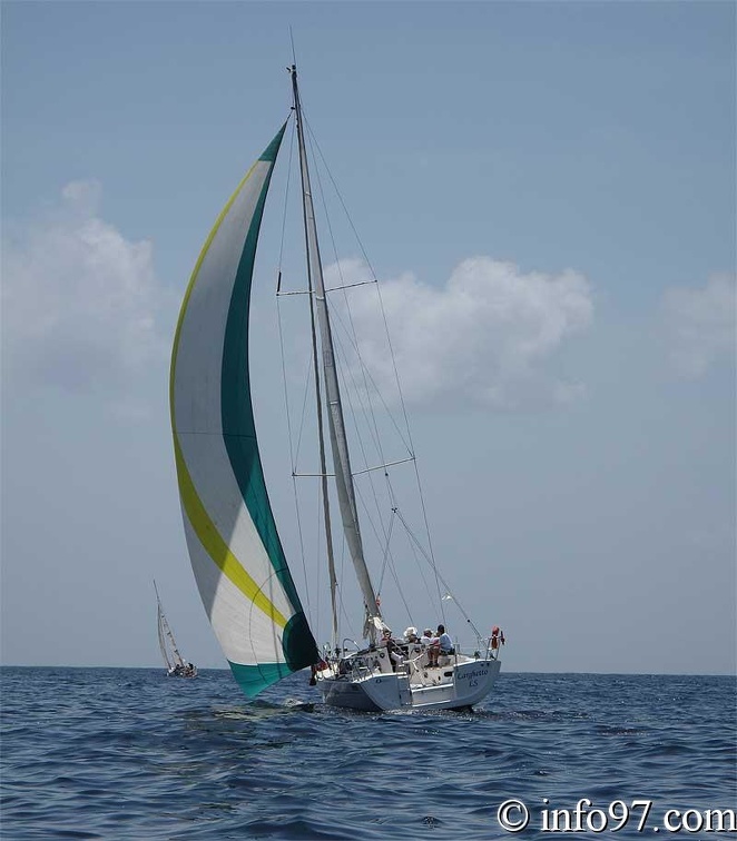 tour-voile-guadeloupe-voilier20121.jpg