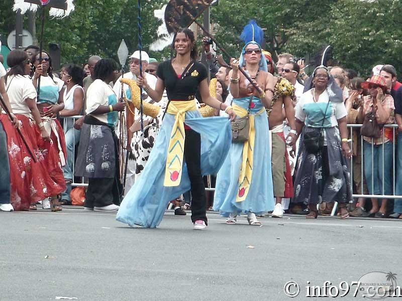 defile-paris-carnaval107.jpg