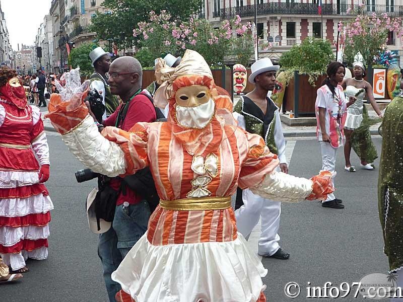 defile-paris-carnaval122.jpg