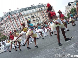 defile-paris-carnaval1E42