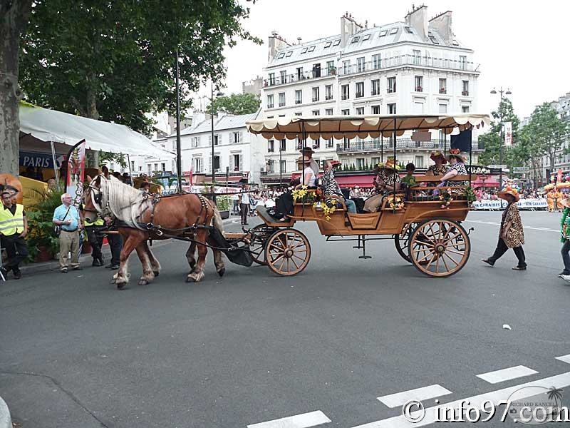 defile-paris-carnaval24.jpg