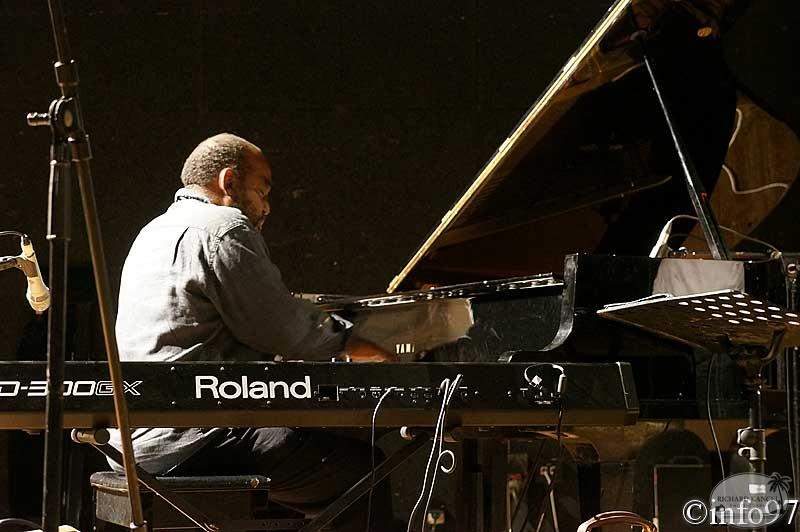 festival-jazz-harmonicas31.jpg