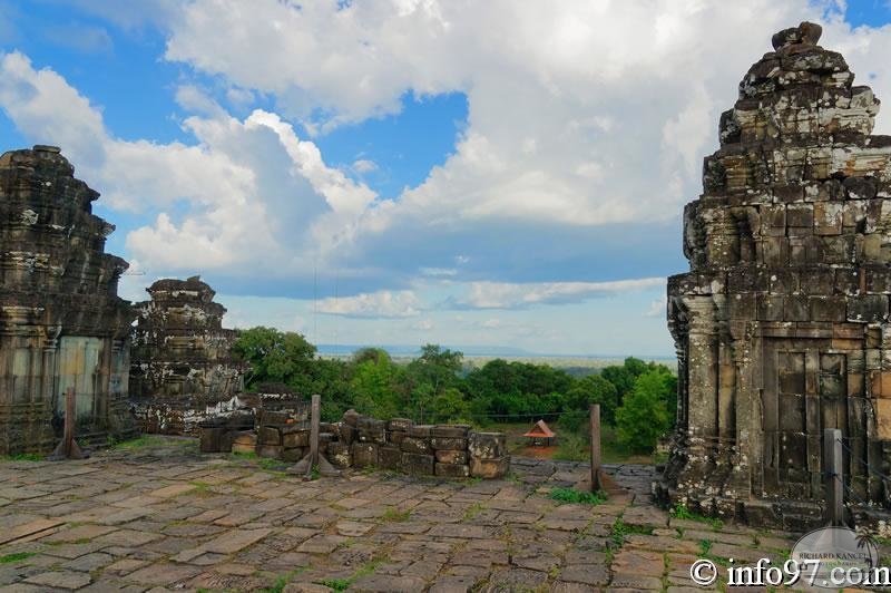 DSC04801angkor.jpg