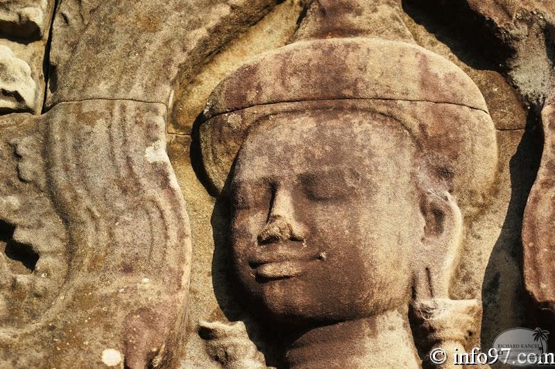 DSC04824angkor.jpg