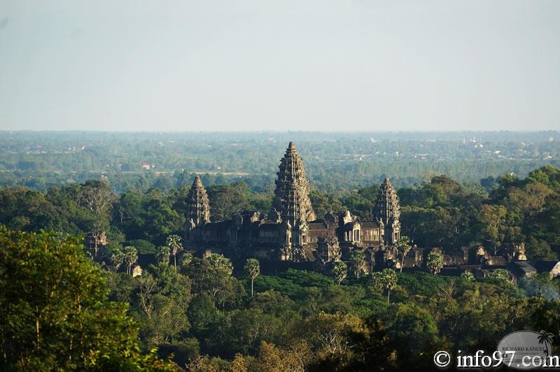 DSC04849angkor.jpg