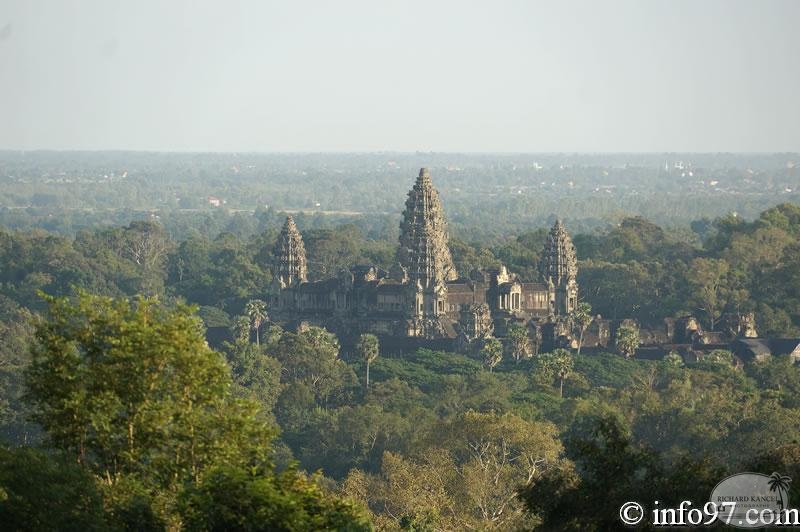 DSC04860angkor.jpg