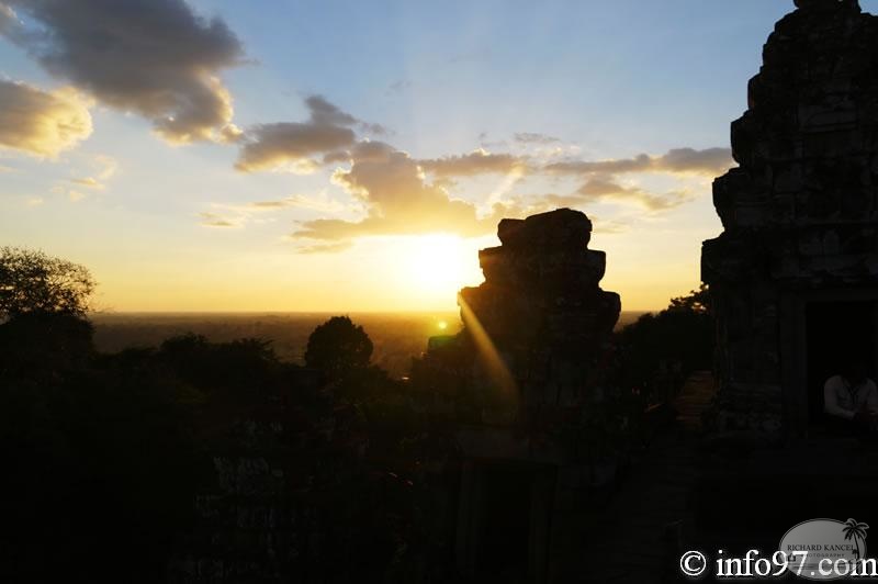 DSC04869angkor.jpg