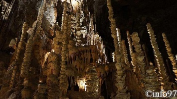 grotte-dargilan-18