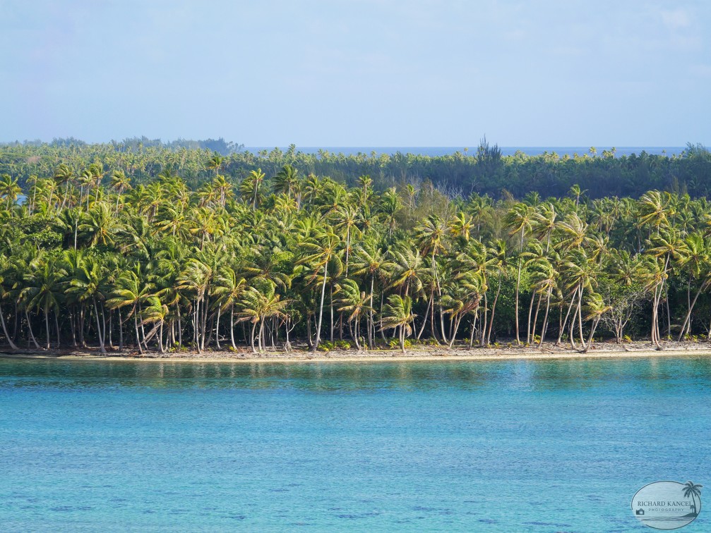 P1010328-Huahine.jpg
