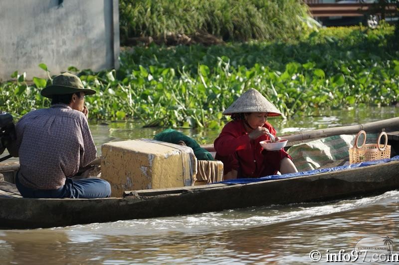 DSC04140marche-flottant.jpg