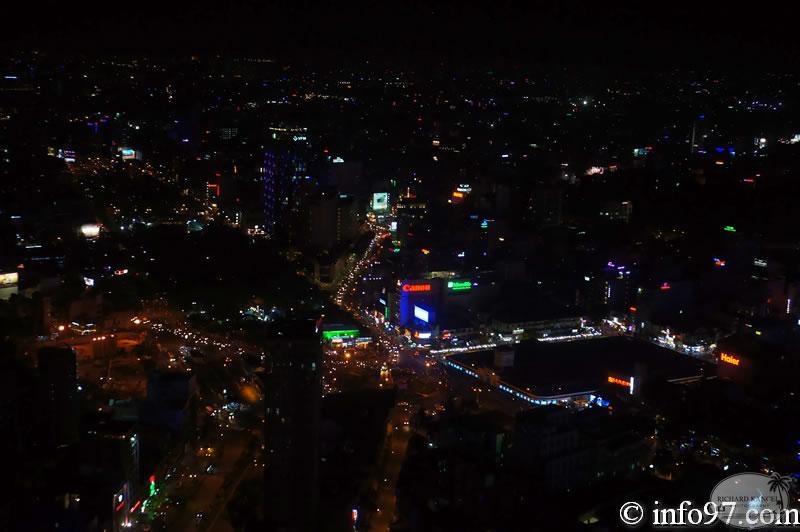 DSC06290saigon-night.jpg