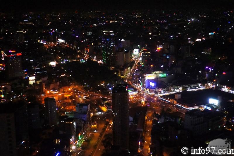 DSC06325saigon-night.jpg