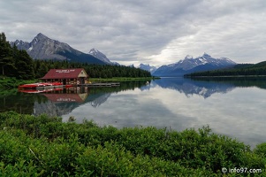 lac-maligne-01