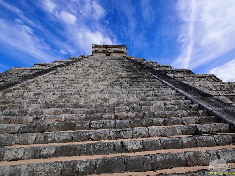 chitchen-itza-053.jpg