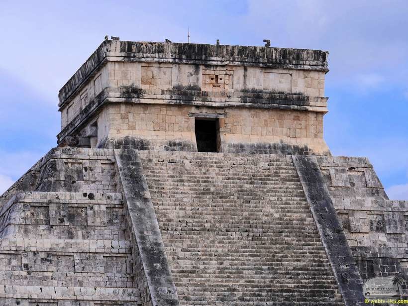 chitchen-itza-064.jpg