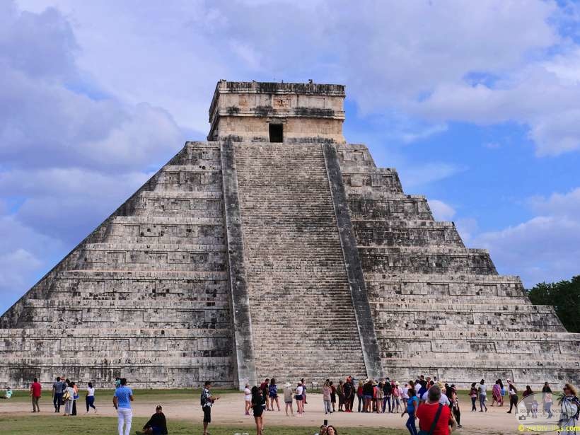 chitchen-itza-066.jpg