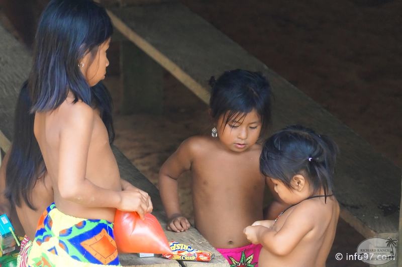 america-holland-panama-tribu-104.jpg