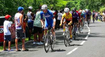 P1009480-tour-cyclisme-2025