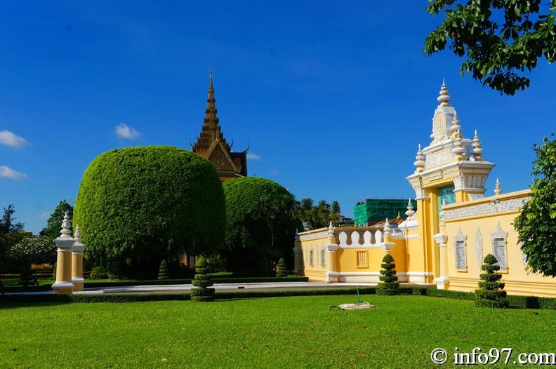 DSC04510musee-palais-phnompenh.jpg