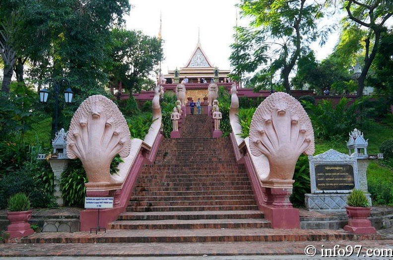 DSC04584musee-palais-phnompenh.jpg