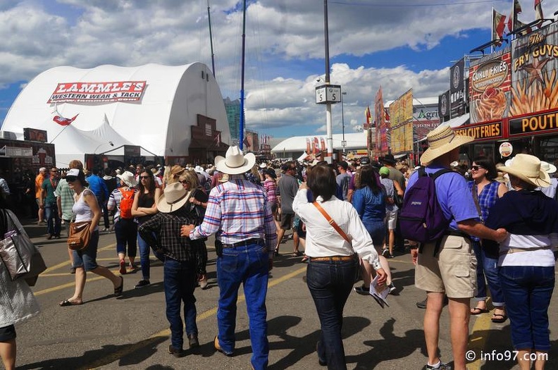 rodeo-stampede-alberta-012.jpg