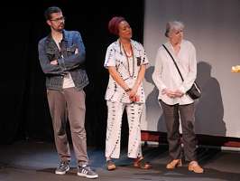 P1007356-nouveaux-regards