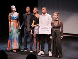 P1007416-nouveaux-regards