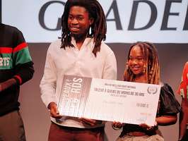 P1007443-nouveaux-regards