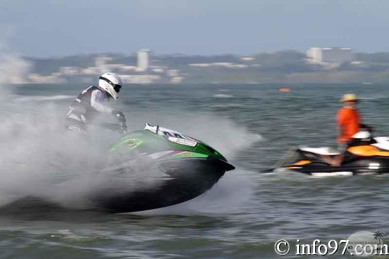 pro-karu2013-1.jpg
