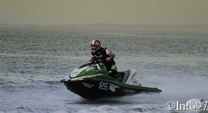 karujet2011-pro-12.jpg