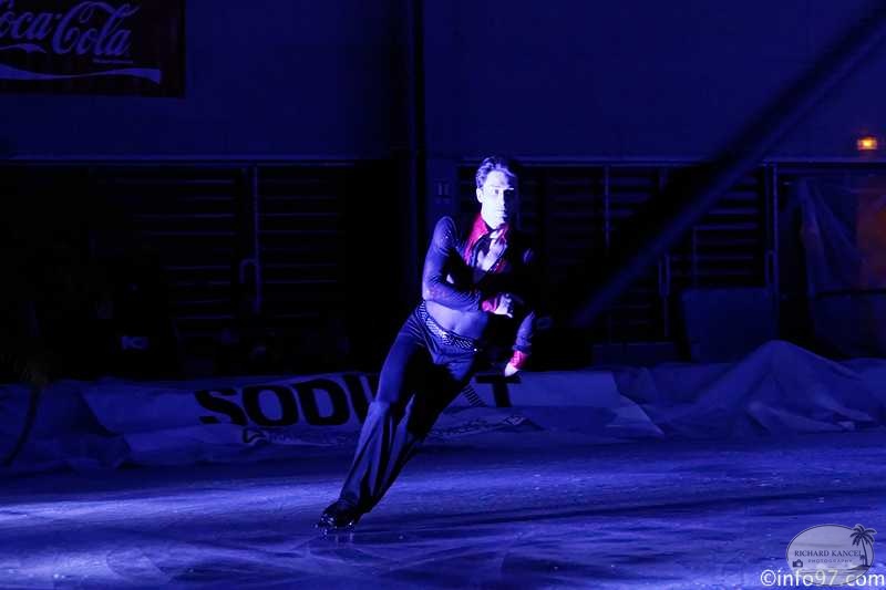 SHOW-TIME-ON-ICE-76.jpg