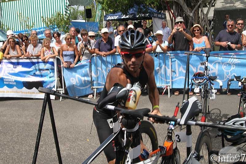 velo-tria-b-1.jpg