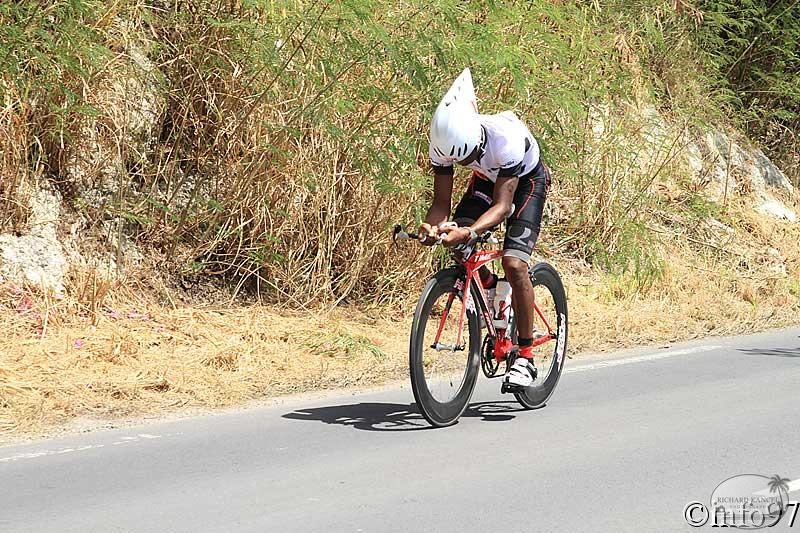 velo-tria-b-11.jpg