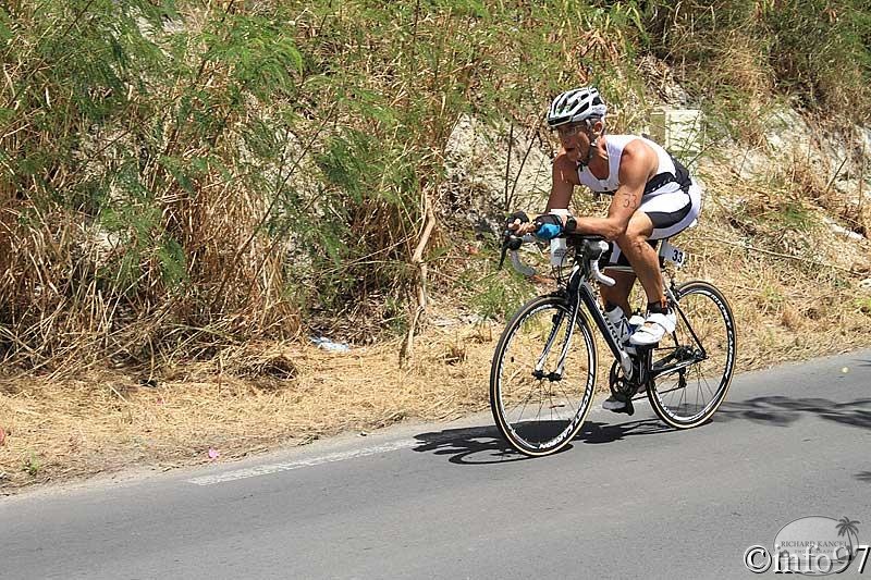 velo-tria-b-14.jpg