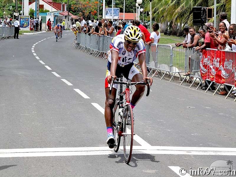 tour-cycliste-juniore-guadeloupe11.jpg