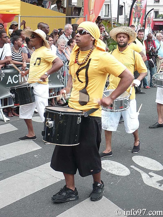 defile-paris-carnaval196.jpg