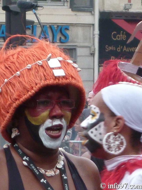 defile-paris-carnavale7.jpg