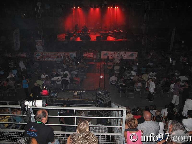 public2-spectacle.jpg
