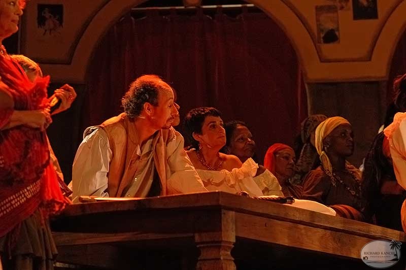 carmen10.jpg