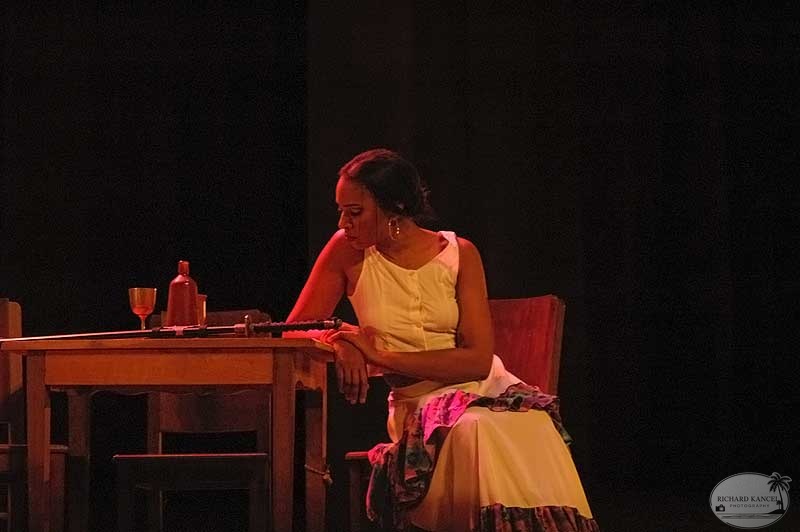 carmen16.jpg