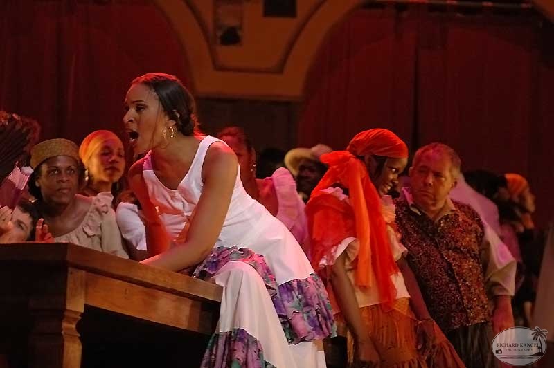 carmen29.jpg