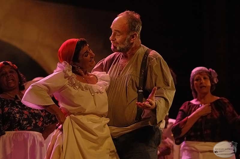 carmen44.jpg