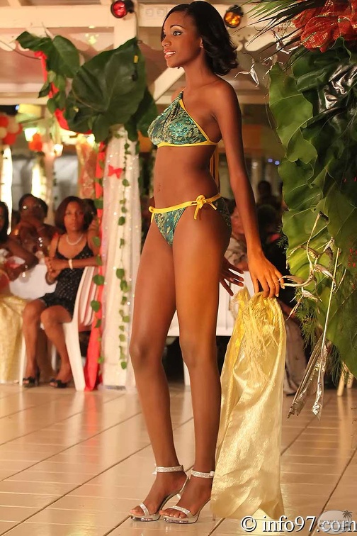 miss-2010-maillot27.jpg