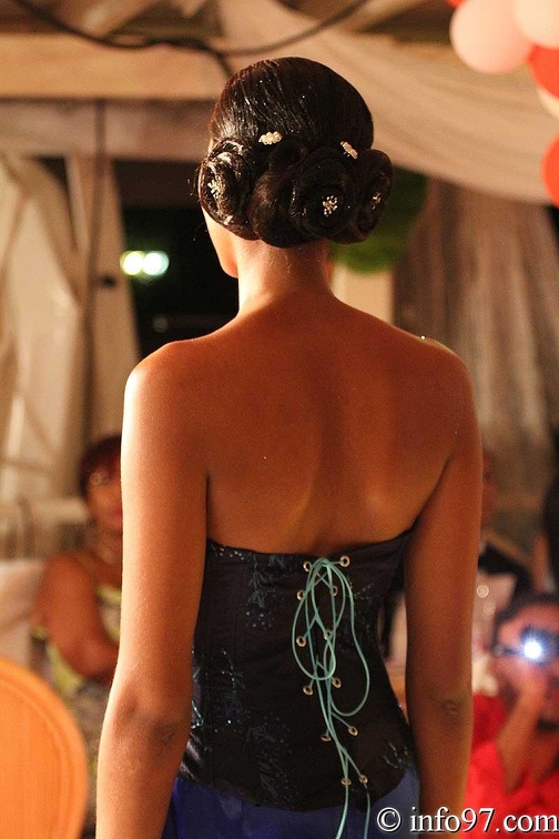 miss-guadeloupe2010-robe8.jpg