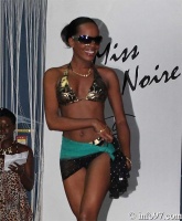 2010-beaute-noire-maillot3