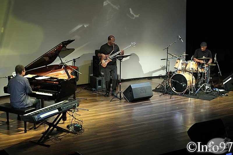autour-du-piano30.jpg