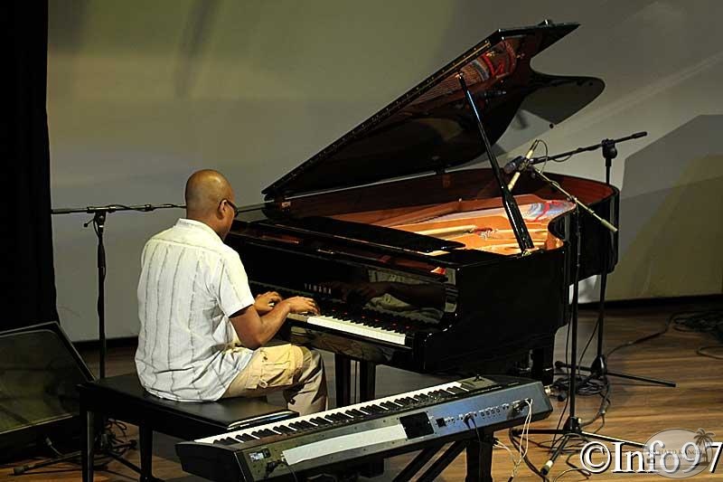 autour-du-piano6.jpg