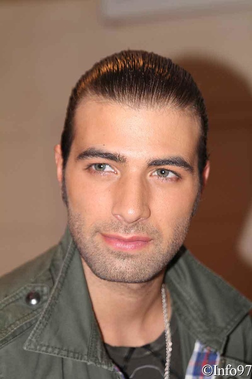 jencarlos-canela-9.jpg